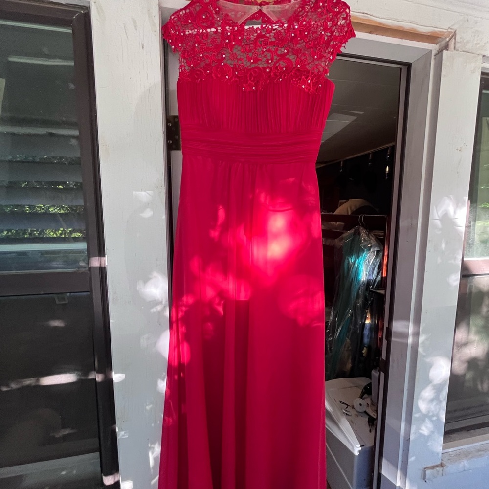 Baby online dress. Red prom dress with lace top.